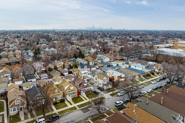 Quiet almost suburb like West Lawn