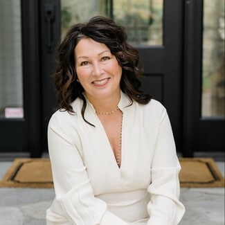 Kathie Salvadalena