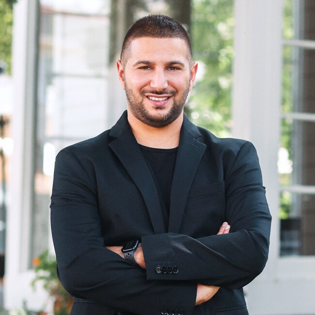 Agent Photo