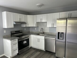 11 E Hawkins St Unit C, Derby, CT 06418