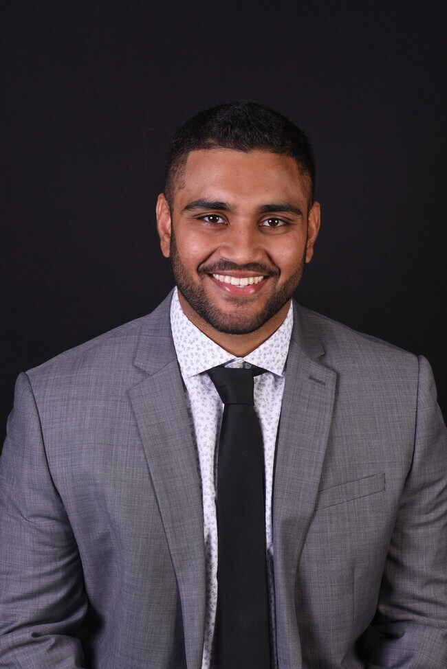 Agent Photo