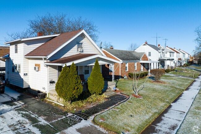 Bungalows, cottages, and squat ranches exist side-by-side in Lagrange.