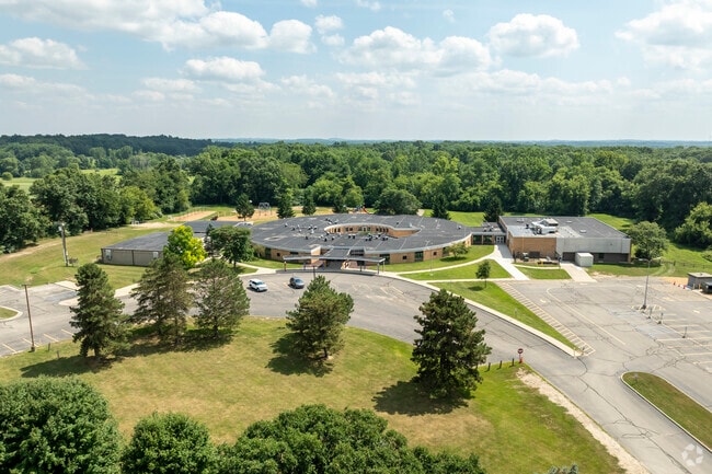 Kids are challenged to excel at Hartland Round Elementary School.