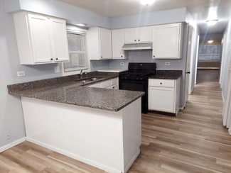 4623 Eberly Ave Unit 2, Brookfield, IL 60513