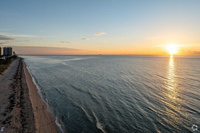 Enjoy the beautiful sunrise at Fort Lauderdale Beach, just minutes away from North Margate.