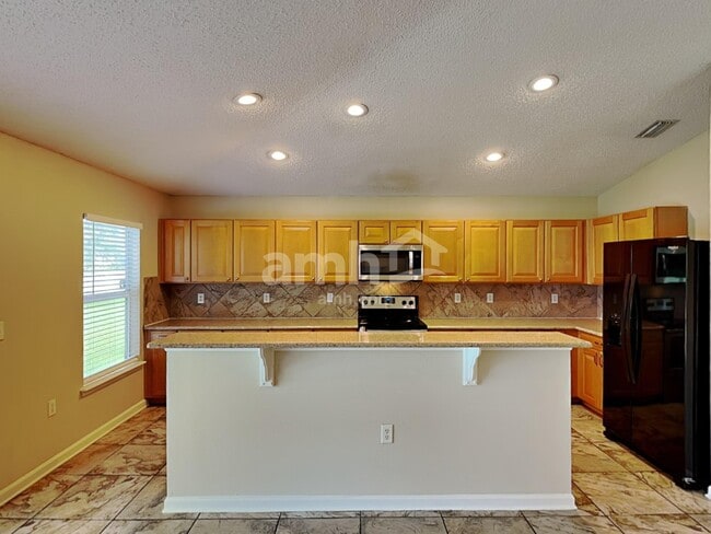 2558 Britney Lakes Ln, Jacksonville, FL 32221 - photo 4