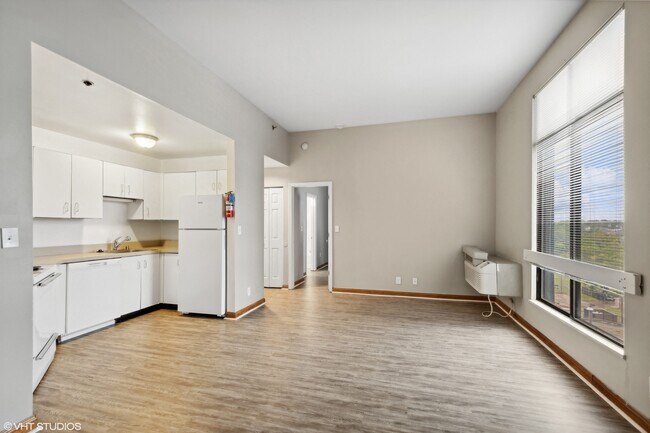 Delmar Loop Apartments, Saint Louis, MO 63112 - photo 6