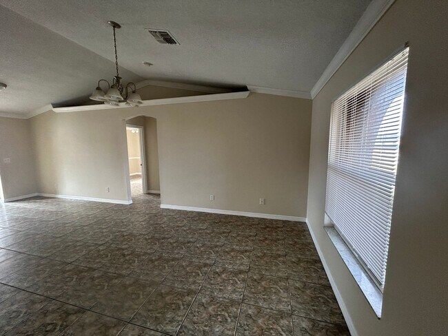 1716 NE 12th St, Cape Coral, FL 33909 - photo 4