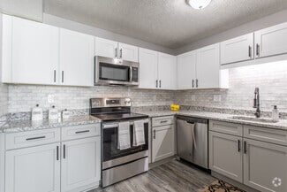 200 Knollridge Ct, Fairfield, OH 45014