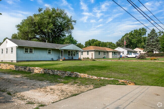 Ranch-dwellings are very common in Tecumseh.