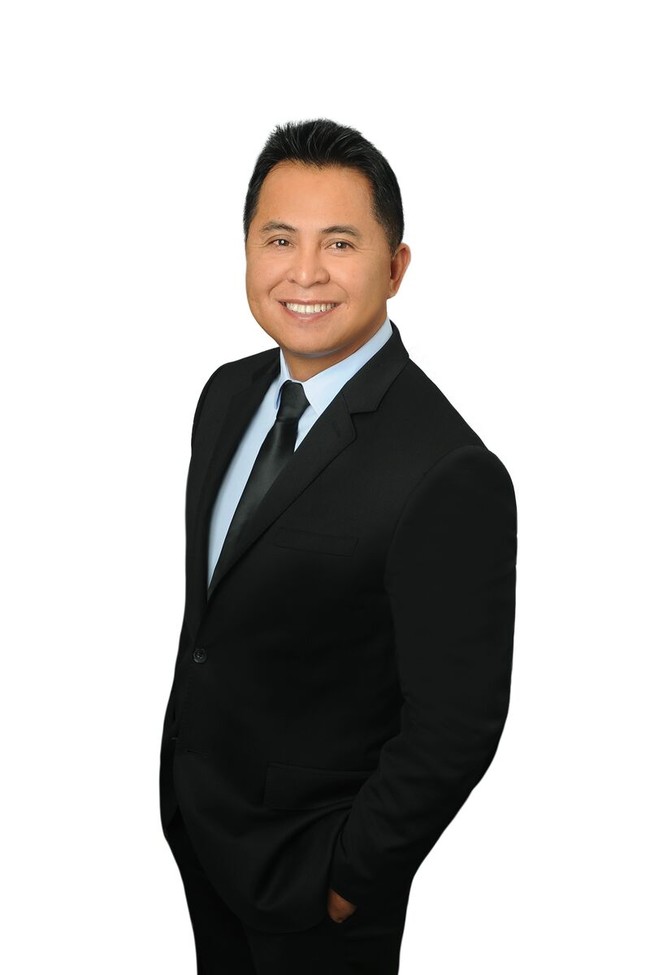 Agent Photo