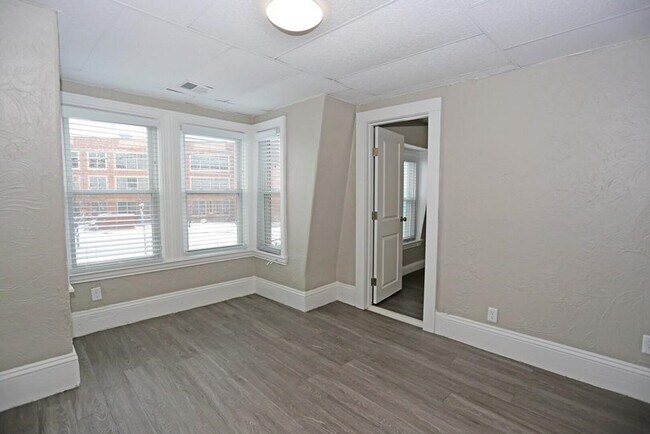 135 Eutaw St unit 2, Boston, MA 02128 - photo 6