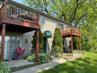 5864 Shaw St Unit 2, Haslett, MI 48840