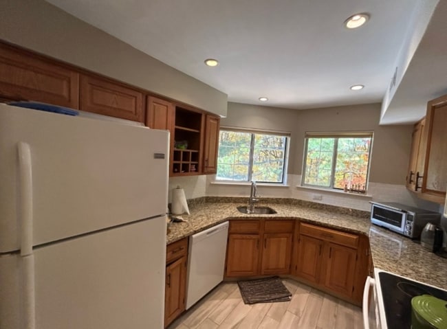 31 Encampment Dr, Bedminster, NJ 07921 - photo 2