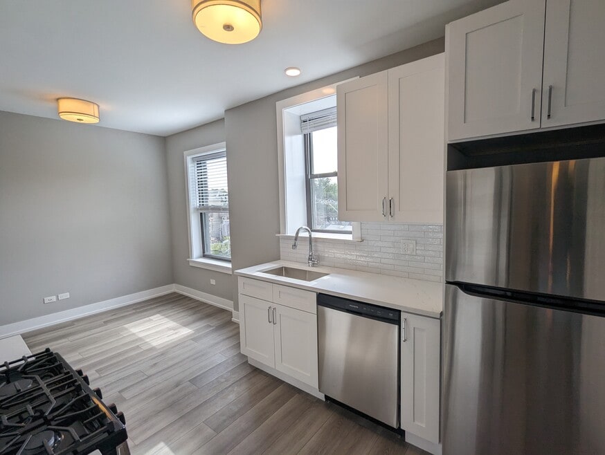 3935 N Janssen Ave unit 3941-3E, Chicago, IL 60613 - photo 1