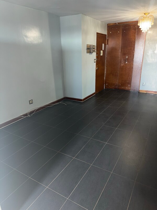Executive Towers, Bronx, NY 10451 - photo 4