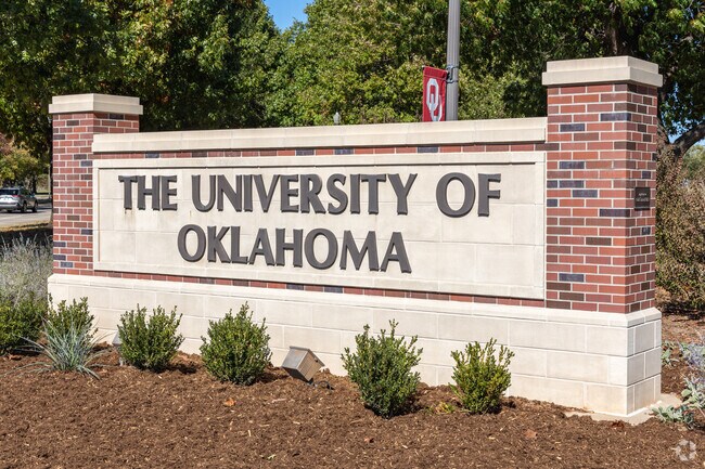 Adkins Crossing is within walking distance to the University of Oklahoma's large campus.