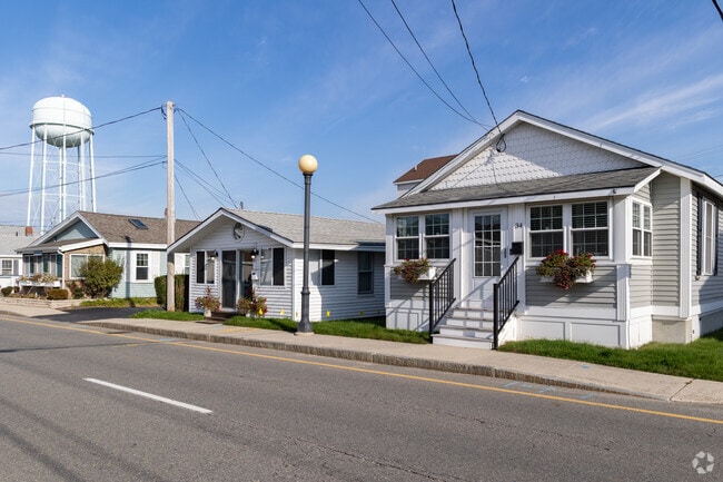 Hampton has an array of homes to own or to lease.