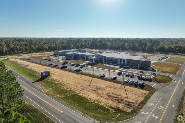 Calhoun Liberty Hospital is easily accessible to residents of Blountstown.