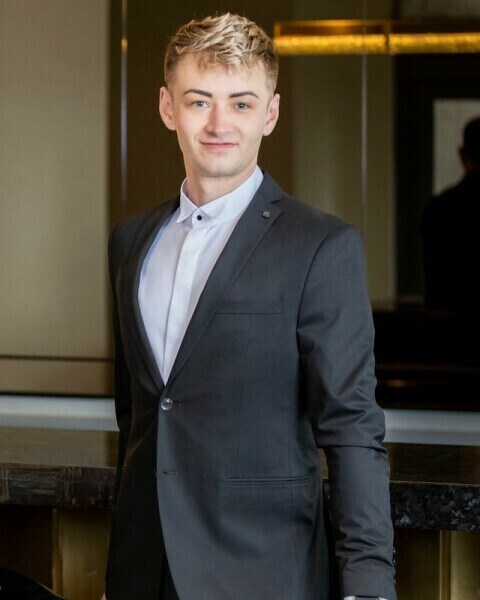 Nolan Code Real Estate Agent - @properties Christie's International Real Estate