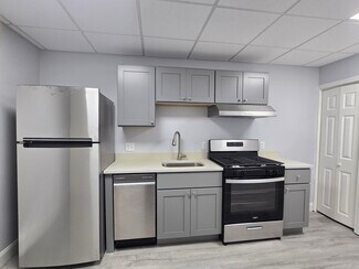 5 Belknap St Unit 5, Dedham, MA 02026