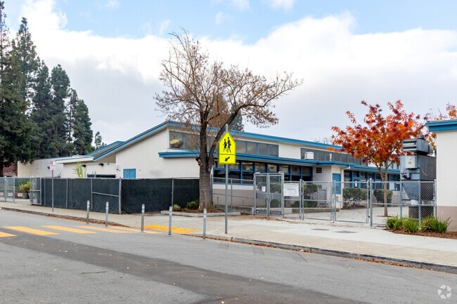 Warren E. Hyde Middle School offers plenty of AP and Honors courses in Cupertino.