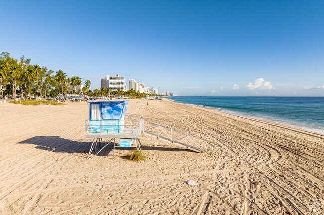 A historic lifeguard house at nearby Lauderhill Beach.