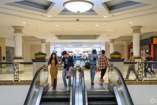 There are plenty of retail options nearby Steeple Chase at Four Seasons Town Centre.