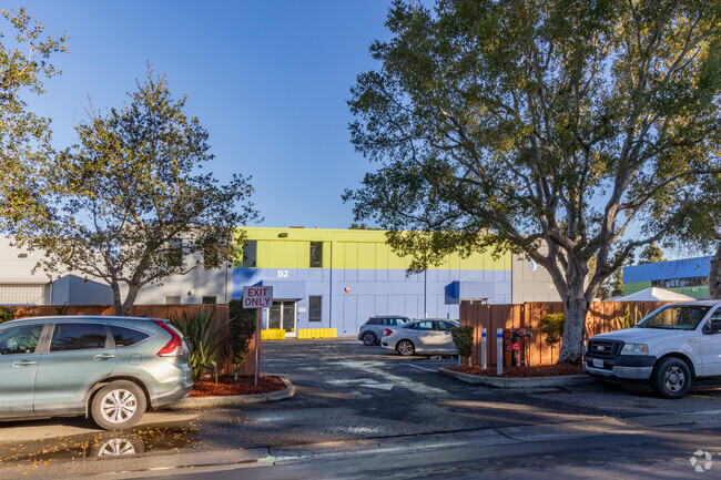 The beautiful campus of Synapse School includes modern amenities for students.