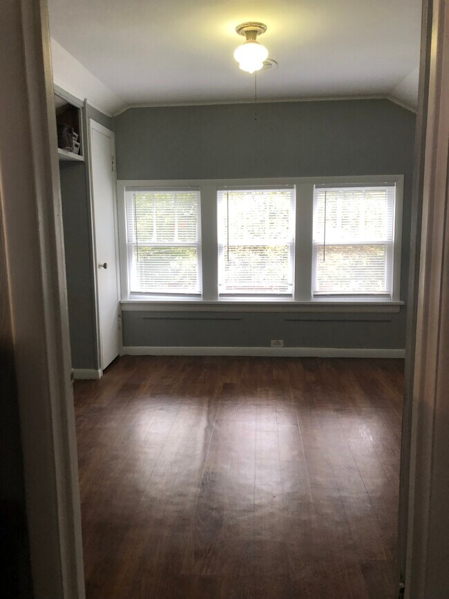 1012 W Armstrong Ave unit 1012-1, Peoria, IL 61606 - photo 6