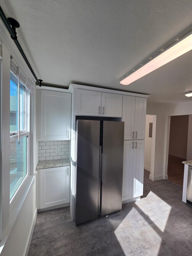 Kitchen (French Door)