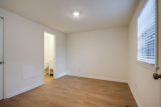 2038 Southern Ave unit 2, Memphis, TN 38114 - photo 5