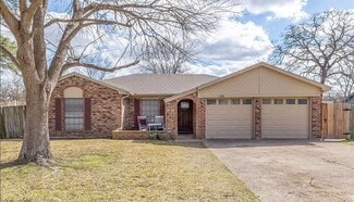 1208 Hawk Tree Dr, College Station, TX 77845
