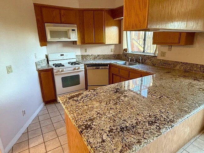 13114 Polvera Ave unit B, San Diego, CA 92128 - photo 7