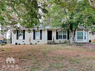 4561 St Andrews Dr SW, Atlanta, GA 30331