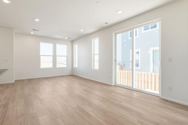 13560 E 111th Place, Commerce City, CO 80022 - photo 5