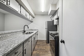 7500 Highcrest Dr, Houston, TX 77055
