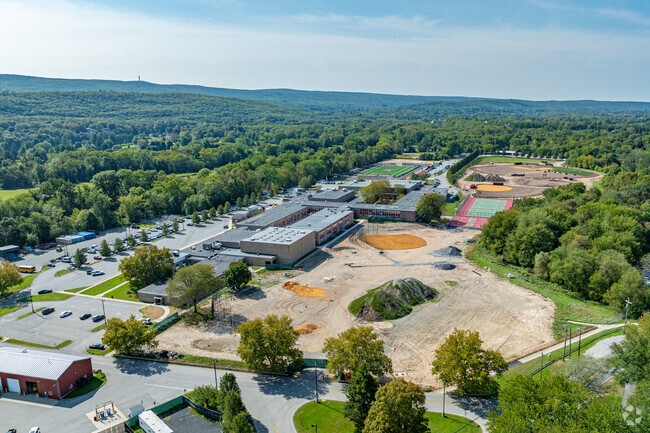 Anna Kuhl School opens its doors to students in K-6 grades.