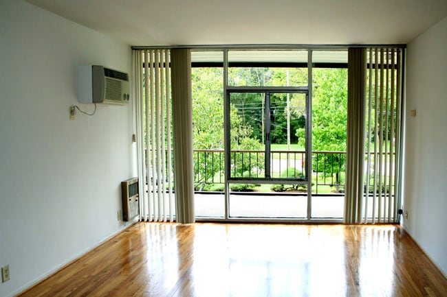 Amber's Red Run Apartments, Royal Oak, MI 48073 - photo 2