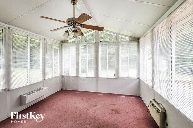 2144 Moon Dr SW, Conyers, GA 30094 - photo 6