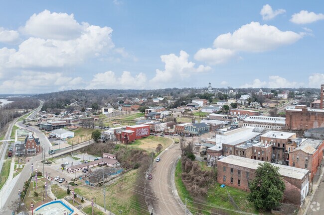 Downtown Vicksburg is a hub for arts, dining, and cultural events year-round.