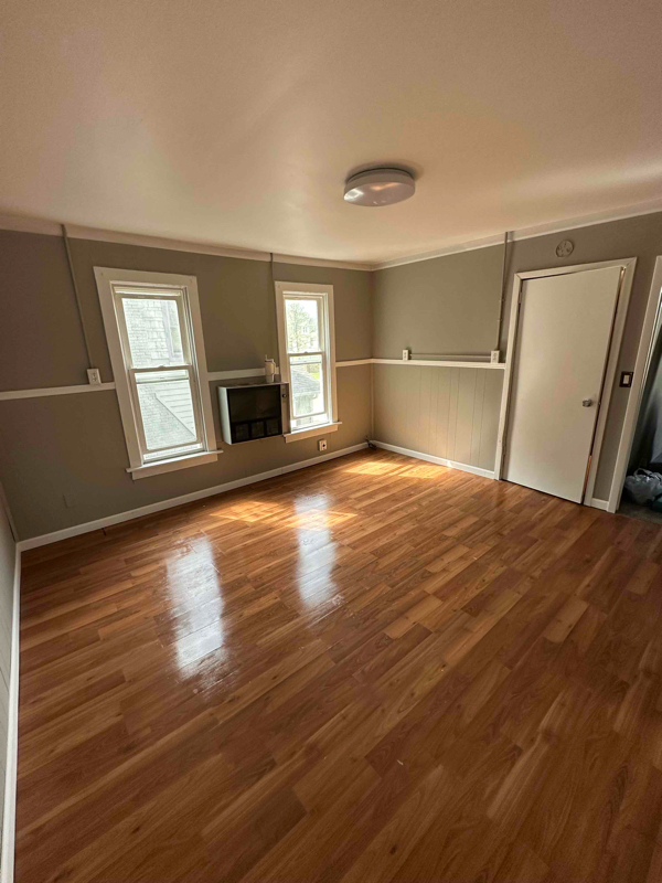 238 Travis St NE, Grand Rapids, MI 49505