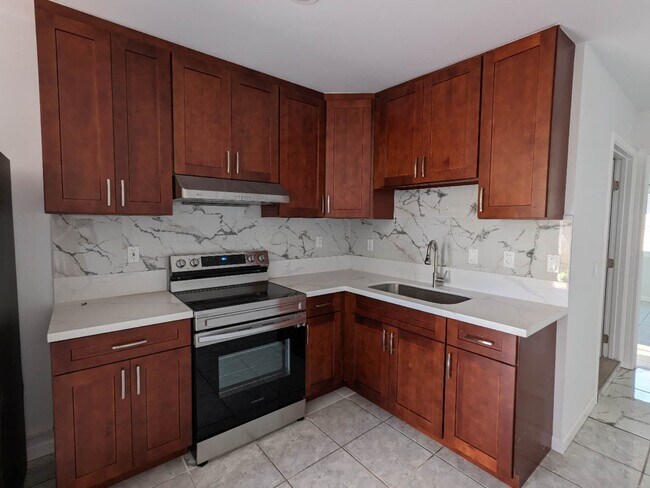 99-741 Hulumanu St unit 103, Aiea, HI 96701 - photo 5