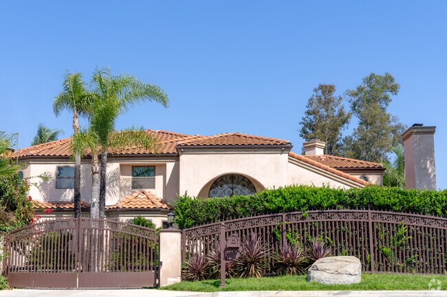Private estates with gated entrances on large lots are common in Ramona.