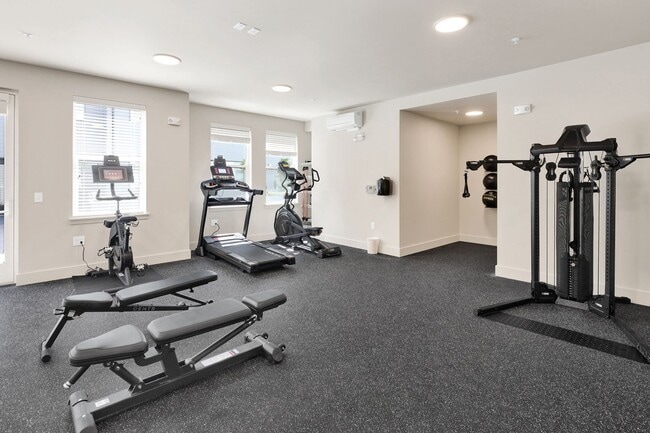 Luxurious Studios with Rooftop Deck and Secured Entry!, Bellingham, WA 98225 - photo 4