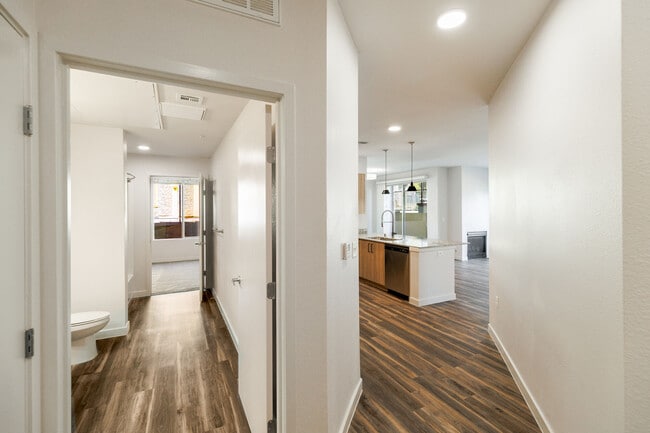 The Hill, Los Alamos, NM 87544 - photo 3