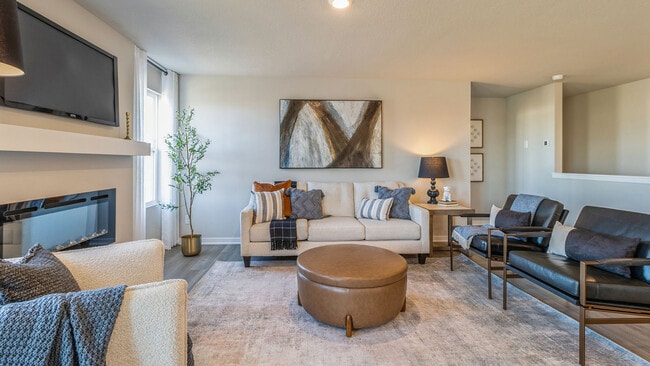 9627 Brighton Way SW, Cedar Rapids, IA 52404 - photo 3