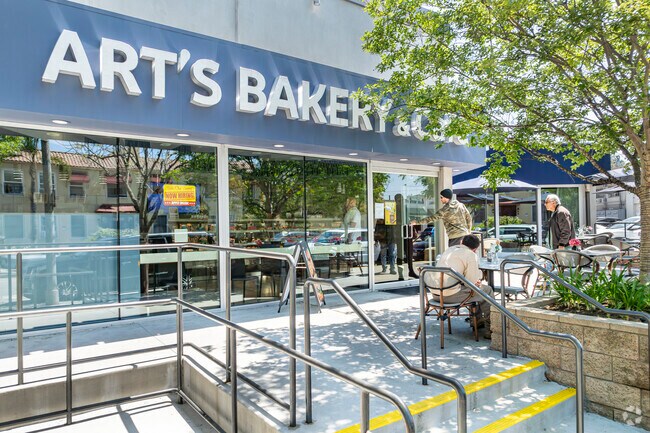 Art's Bakery and Cafe is a great local hotspot in Adams Hill for delicious treats.