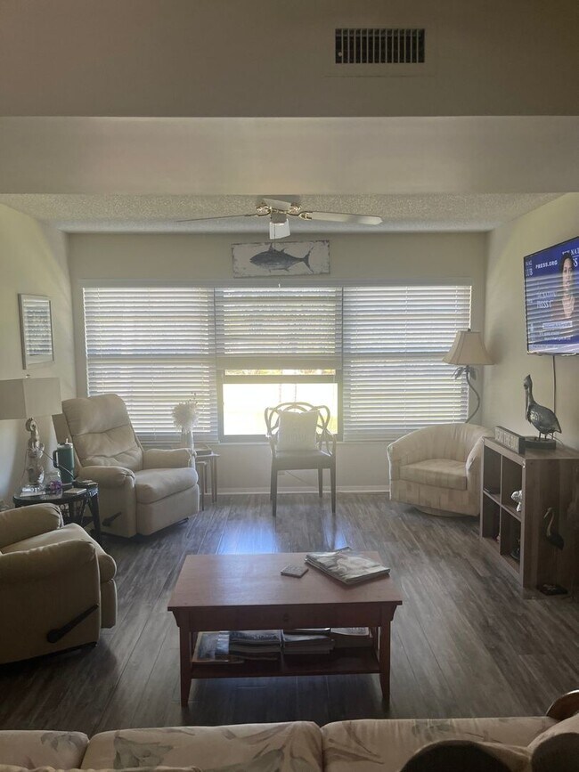 29 Plantation Dr, Vero Beach, FL 32966