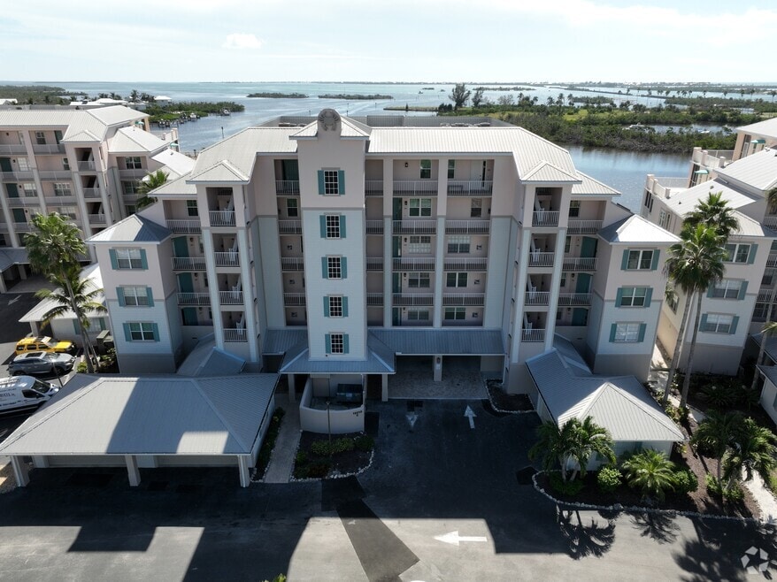 13313 Gasparilla Rd unit 202, Placida, FL 33946 - photo 2